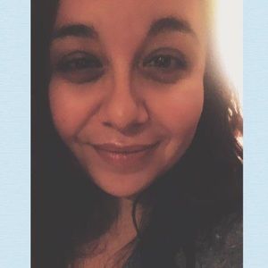 Meet your Posher, Manola handler